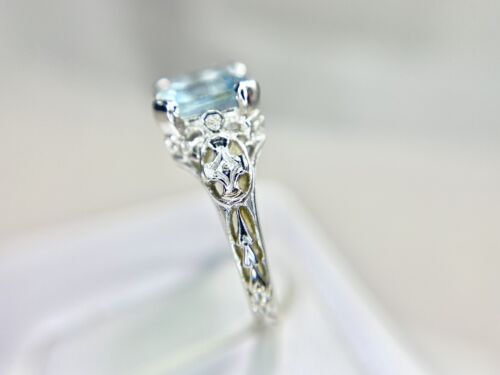 Vintage 10k White Gold Square Cut Blue Topaz Flower Filigree Solitaire Ring