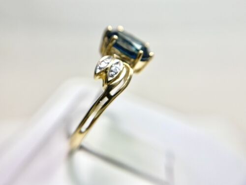 Vintage 10k Yellow Gold Signed Oval Blue Topaz Round Single Cut Diamond Ring