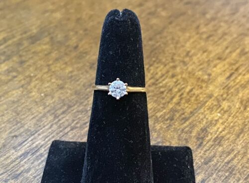 Vintage 10k Yellow Gold Natural Round Diamond Solitaire Engagement Ring