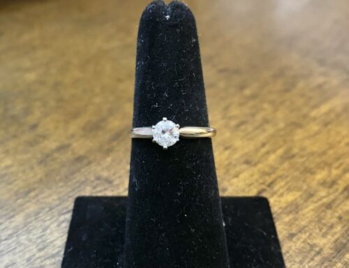 Vintage 14k White Gold Natural Round Diamond Solitaire Engagement Ring