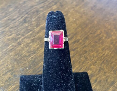 Vintage 10k Yellow Gold Rectangle Radiant Cut Pink Gemstone Solitaire Ring