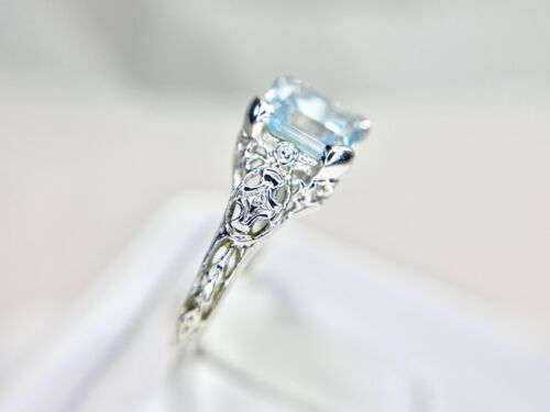 Vintage 10k White Gold Square Cut Blue Topaz Flower Filigree Solitaire Ring