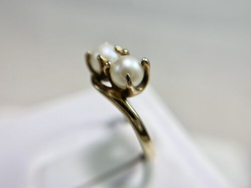 Vintage Signed Designer 10k Yellow Gold Round White Cultured Double Pearl Ring