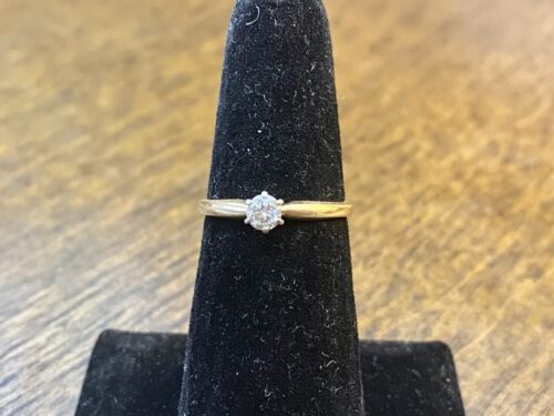 Vintage 10k Yellow Gold Round Brilliant Natural Diamond Small Solitaire Ring