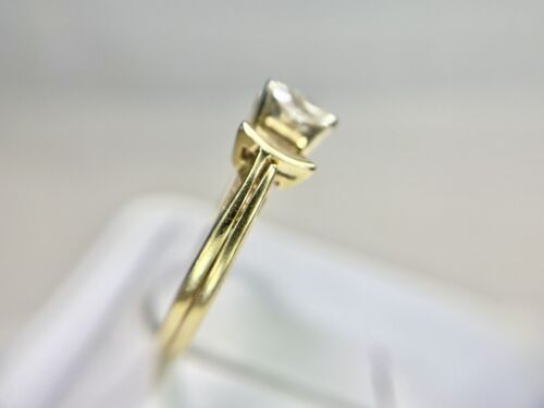 Vintage 18k Yellow Gold Natural Marquise Baguette Diamond Small Engagement Ring