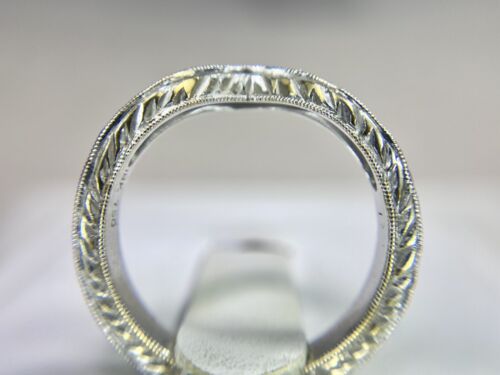 18k White Gold Natural Round Diamond Engraved Curved Wedding Band Ring 