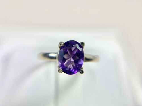 Vintage 14k White Gold Natural Oval Shape Purple Amethyst Solitaire Ring