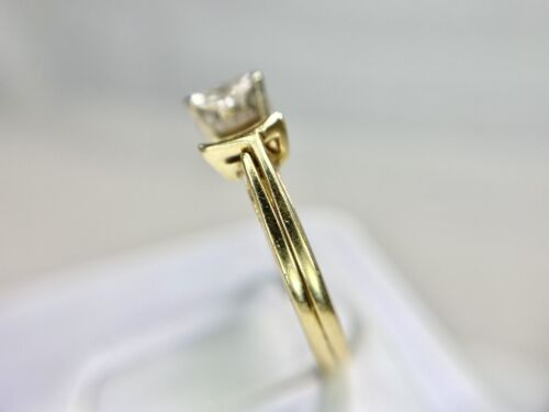 Vintage 18k Yellow Gold Natural Marquise Baguette Diamond Small Engagement Ring