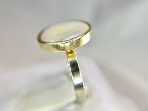 Vintage 14k Yellow Gold Designer Signed White Mabe Round Pearl Cocktail Ring