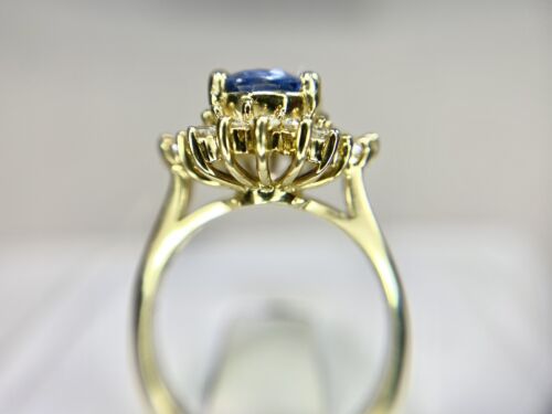 Vintage 14k Yellow Gold Natural Oval Shape Blue Sapphire Diamond Cocktail Ring