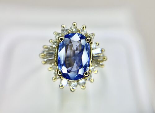 Vintage 14k Yellow Gold Natural Oval Shape Blue Sapphire Diamond Cocktail Ring