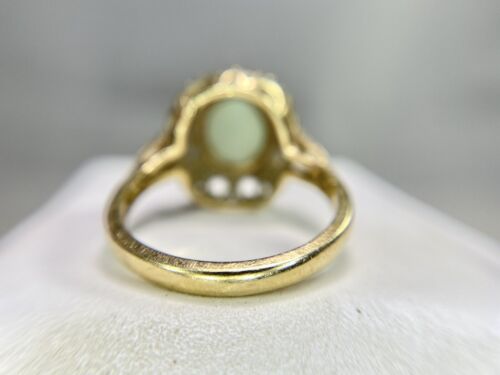 Vintage 14k Yellow Gold Oval Shape Green Jade Filigree Solitaire Cocktail Ring