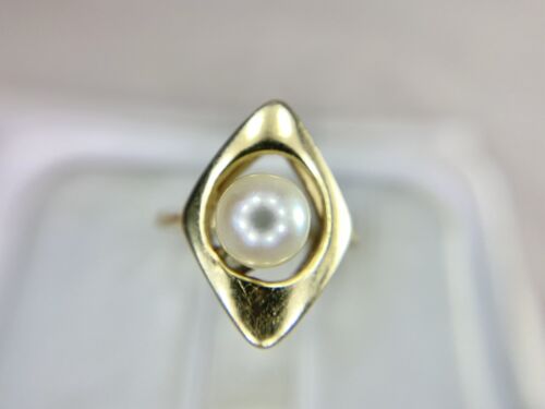 Vintage Designer 14k Yellow Gold Round White Cultured Pearl Solitaire Ring