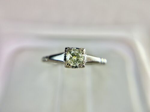 Vintage 18k White Gold Natural Round Brilliant Diamond Solitaire Engagement Ring