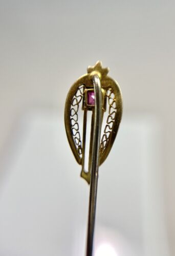 Art Deco 10k Yellow Gold Square Princess Cut Pink Gemstone Filigree Stick Pin