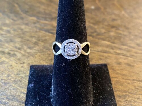 10k Yellow Gold Designer Natural Round Diamond Pave Cluster Halo Cocktail Ring