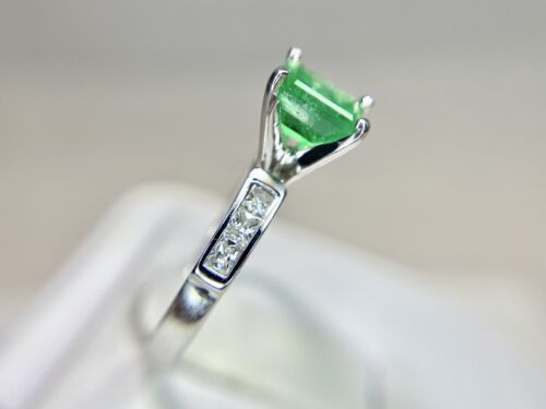 Vintage 14k White Gold Natural Green Emerald Princess Cut Diamond Ring