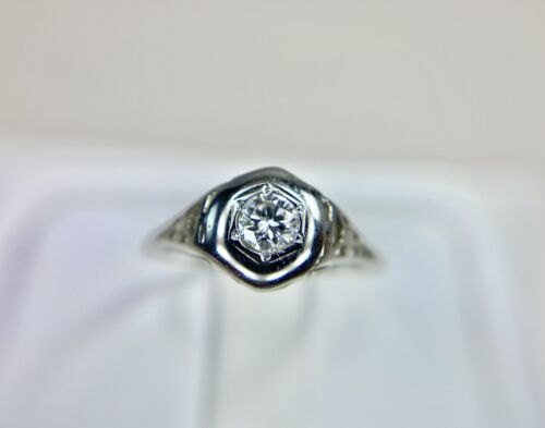 Art Deco 18k White Gold Natural Round Diamond Filigree Solitaire Engagement Ring