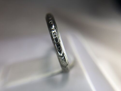 Vintage Art Deco 18k White Gold Hand Engraved Wedding Band Ring