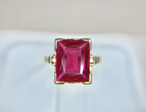 Vintage 10k Yellow Gold Rectangle Radiant Cut Pink Gemstone Solitaire Ring