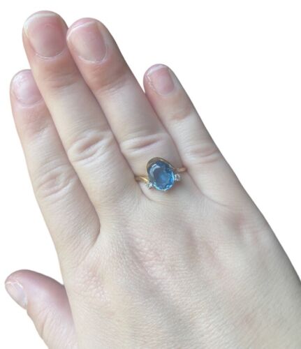 Vintage 10k Yellow Gold Designer Oval Shape Dark Blue Topaz Ring