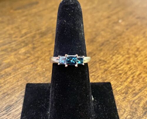 14k White Gold Natural Fancy Blue Color Princess Cut Diamond Engagement Ring