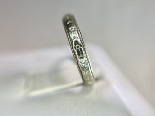 Vintage Art Deco 14k White Gold Hand Engraved Wedding Band Ring