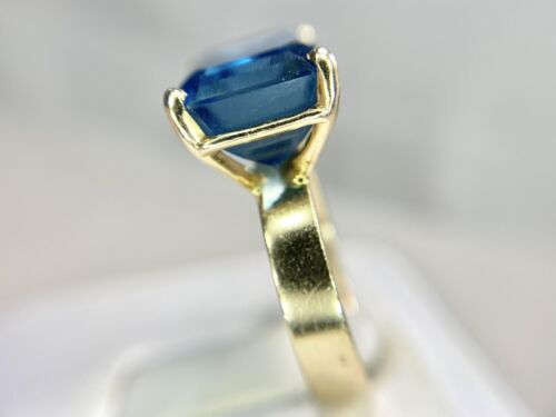 Vintage 14k Yellow Gold Designer Emerald Cut Blue Topaz Solitaire Cocktail Ring