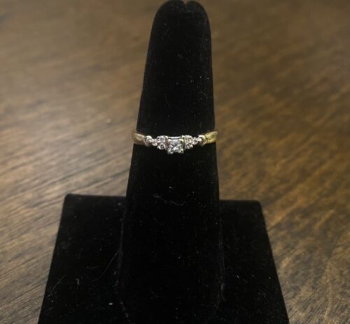 Vintage 14k Yellow Gold Natural Princess Cut Round Diamond Small Engagement Ring