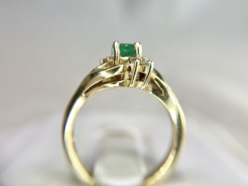 Vintage 14k Yellow Gold Natural Green Emerald Round Diamond By-Pass Ring