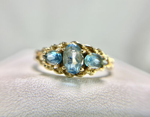 Vintage 14k Yellow Gold Oval Pear Shape Sky Blue Natural Topaz Three Stone Ring