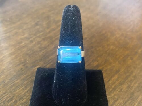 Vintage 14k Yellow Gold Designer Emerald Cut Blue Topaz Solitaire Cocktail Ring