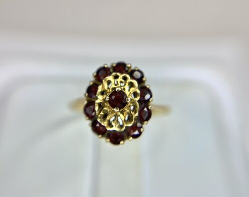 Vintage Edwardian 18k Yellow Gold Round Rhodolite Garnet Small Filigree Ring