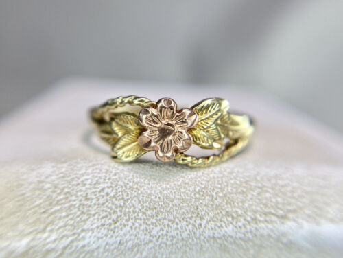 Vintage 10k Yellow Rose Gold Hand Crafted Small Flower Ring