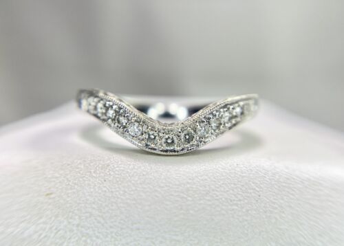 18k White Gold Natural Round Diamond Engraved Curved Wedding Band Ring 