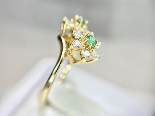 Vintage 14k Yellow Gold Natural Round Diamond Green Emerald Double Flower Ring