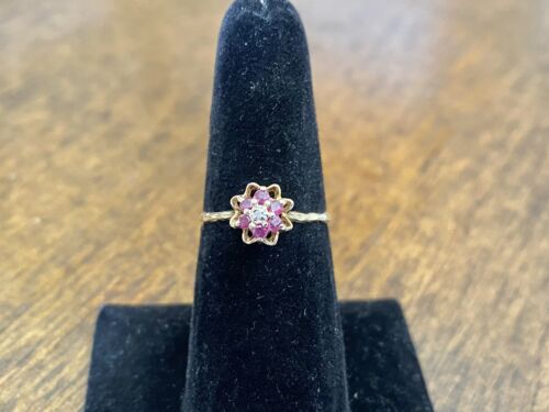 Vintage 10k Yellow Gold Natural Round Red Ruby Diamond Flower Ring