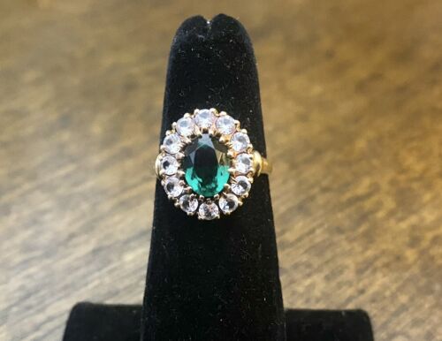 Vintage 10k Yellow Gold Oval Green Emerald Cubic Zirconia Cocktail Ring