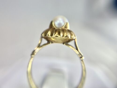 Vintage Art Deco 14k Yellow Gold Round White Cultured Pearl Solitaire Ring