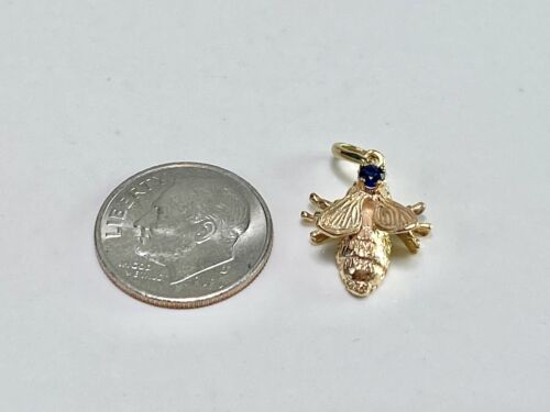 Vintage 14k Yellow Gold Natural Round Blue Sapphire Bee Bug Small Pendant