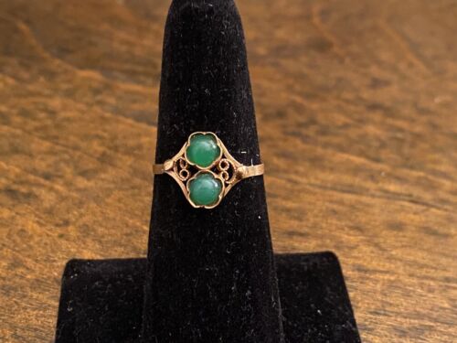 Vintage 14k Rose Gold Round Green Chalcedony Small Bezel Filigree Cocktail Ring