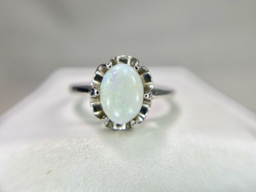 Vintage 10k White Gold Natural Oval Shape White Opal Solitaire Ring