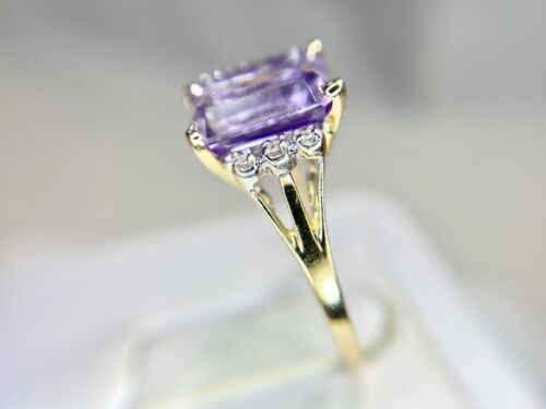 Vintage 14k Yellow Gold Emerald Cut Purple Amethyst Round Diamond Ring