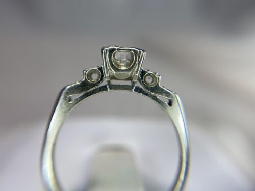 Vintage Art Deco 18k White Gold Round Old European Diamond Engagement Ring