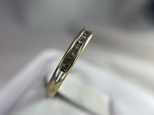 Estate 10k Yellow Gold Round Brilliant Diamond Channel Set Wedding Band Ring 1/4