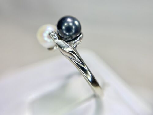 Vintage 14k White Gold Black Tahitian Pearl Round Pearl Diamond Bypass Ring