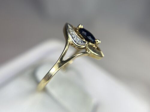 Vintage 10k Yellow Gold Marquise Shape Blue Sapphire Small Solitaire Ring