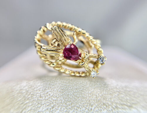 Vintage 14k Yellow Gold Pear Shape Rhodolite Garnet Round Diamond Fly Bug Ring