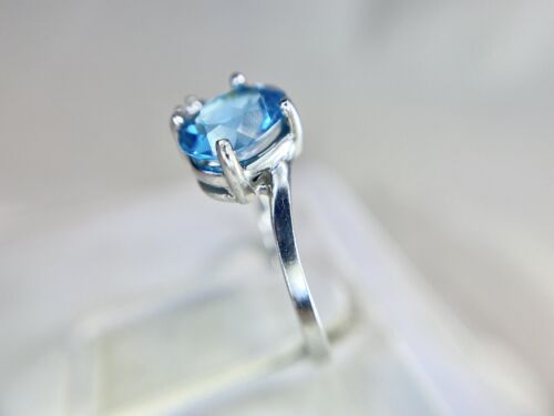 Vintage 14k White Gold Oval London Blue Natural Topaz Round Diamond Ring