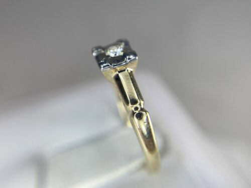 Vintage 14k Yellow Gold Natural Small Round Diamond Solitaire Engagement Ring